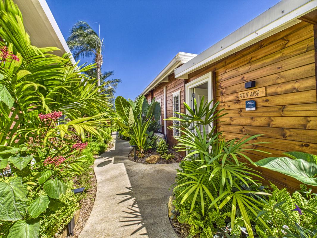 24.Guadeloupe Sainte-Rose- location villa 2 personnes-piscine